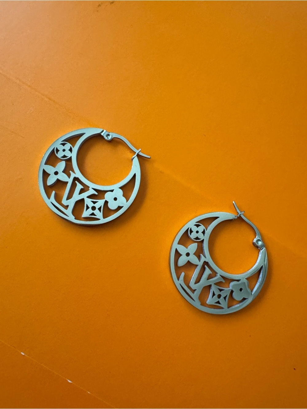 Designer-Inspired Silver Hoop Earrings with Floral Motif